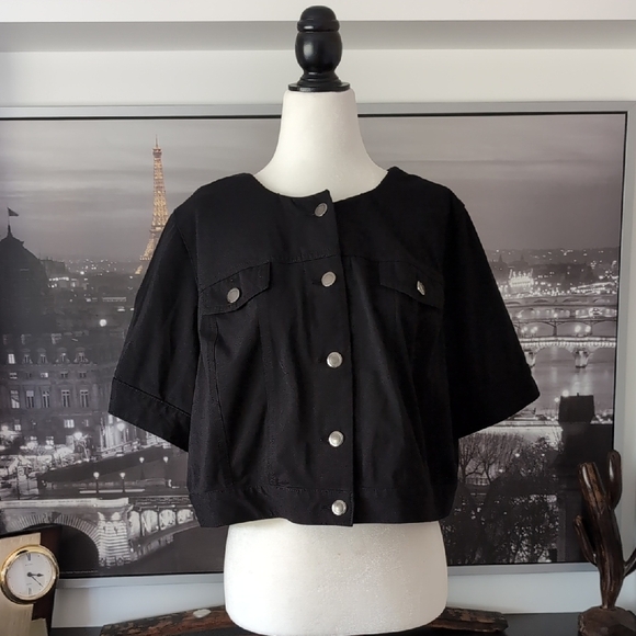 Michel Studio Black Boxy Button Down Cropped Shirt,Size 18. - Picture 1 of 9